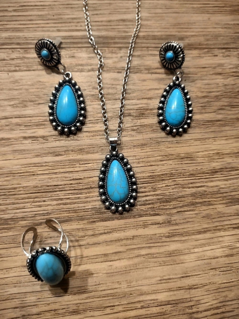 Ancient Silver Turquoise-Color Jewelry Set in Blue & Silver NWT